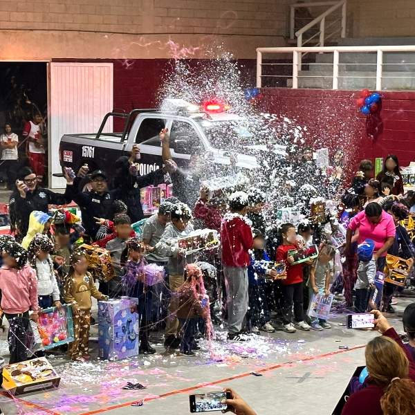 Policía Estatal lleva alegría, esperanza y solidaridad a la niñez sonorense durante las fiestas decembrinas